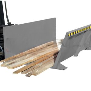 Automatic tilting tilting container transport devices transport bucked