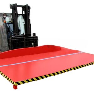 Automatic tilting tilting container transport devices transport